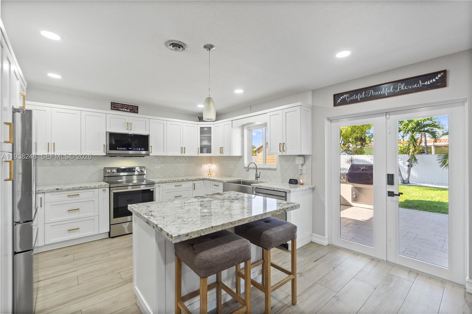 3330 SW 105th Ave Miami, FL 33165