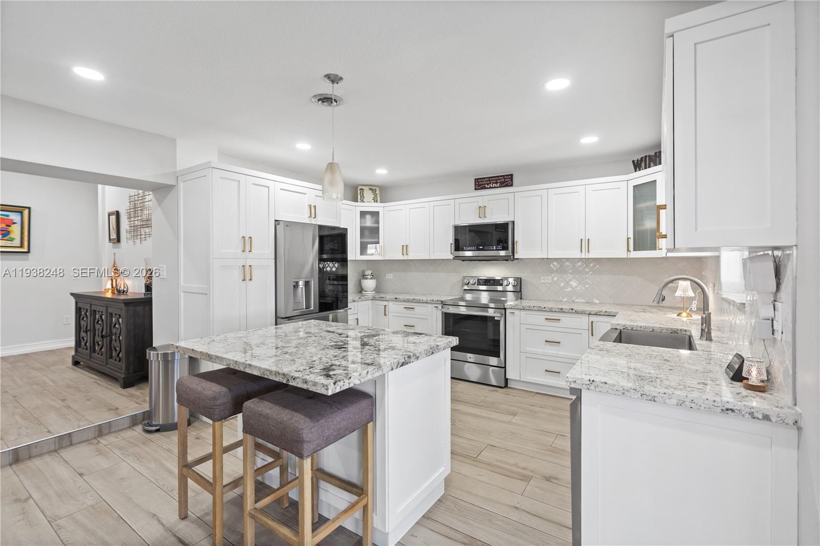 3330 SW 105th Ave Miami, FL 33165