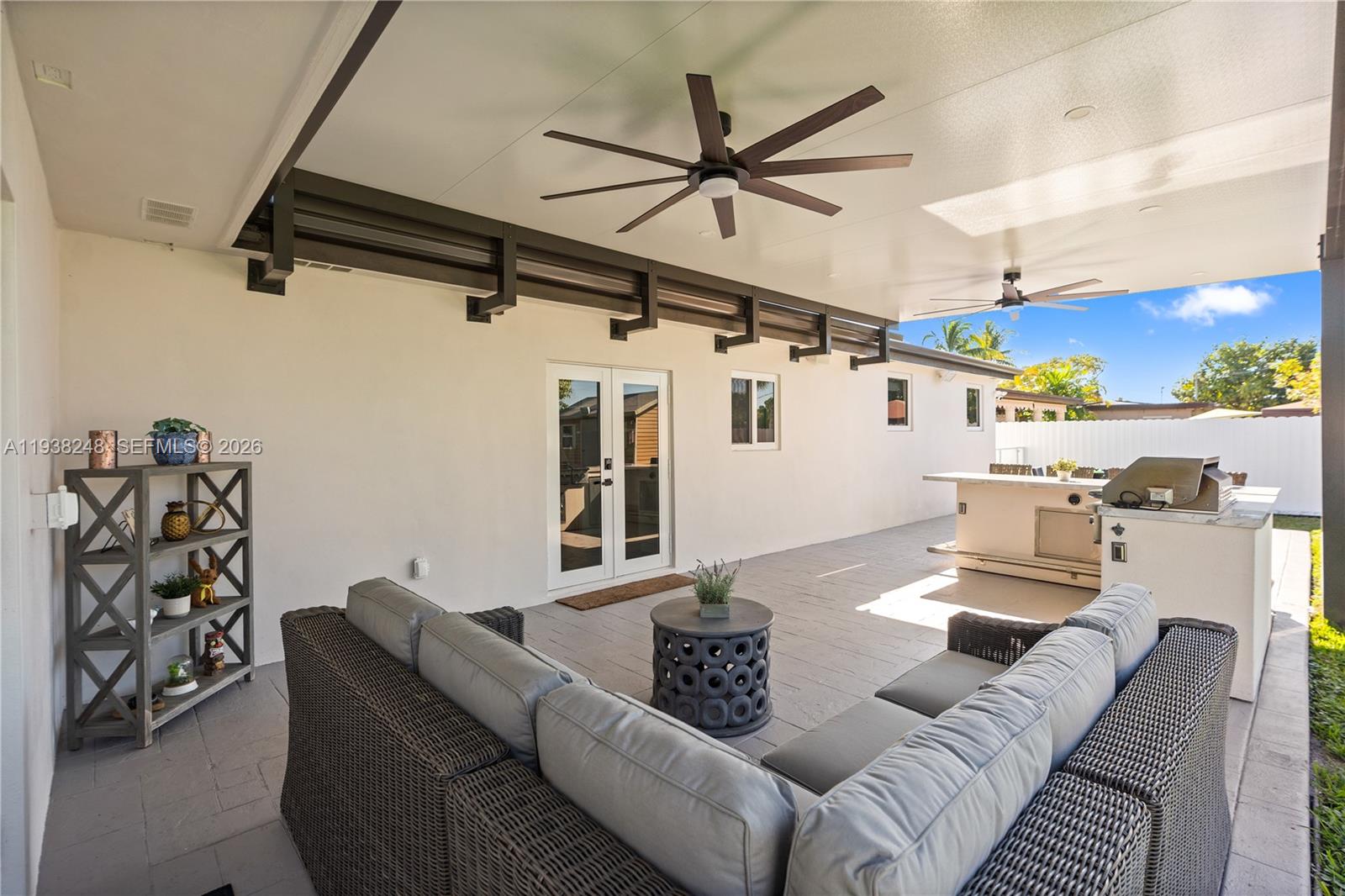 3330 SW 105th Ave Miami, FL 33165