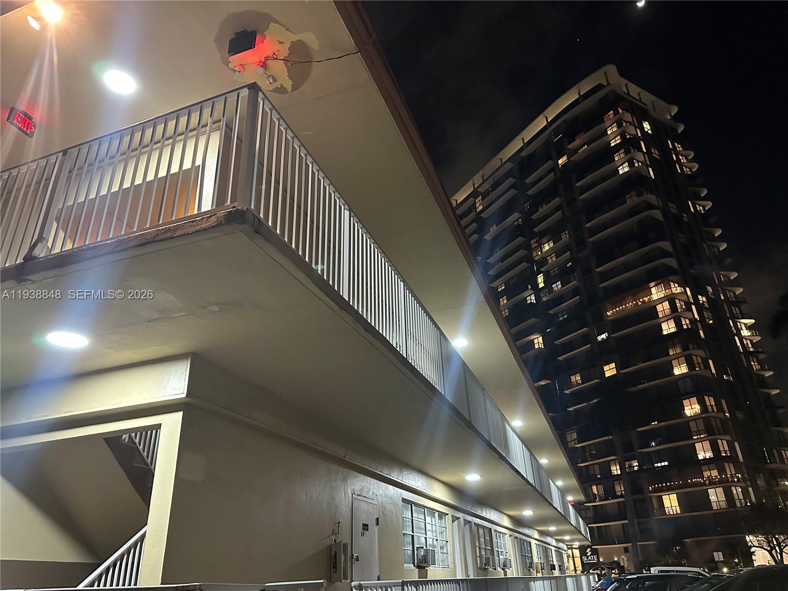 26 Diplomat Pkwy #2232