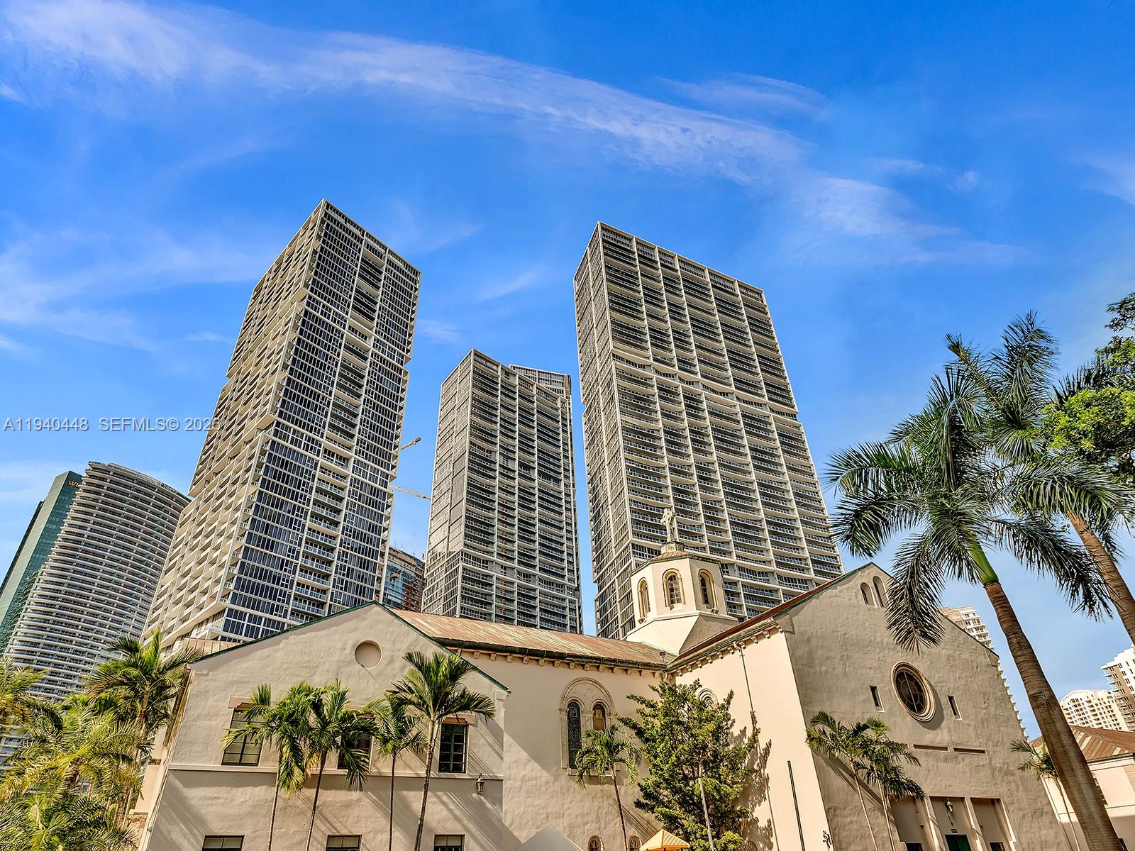 image Icon Brickell II35