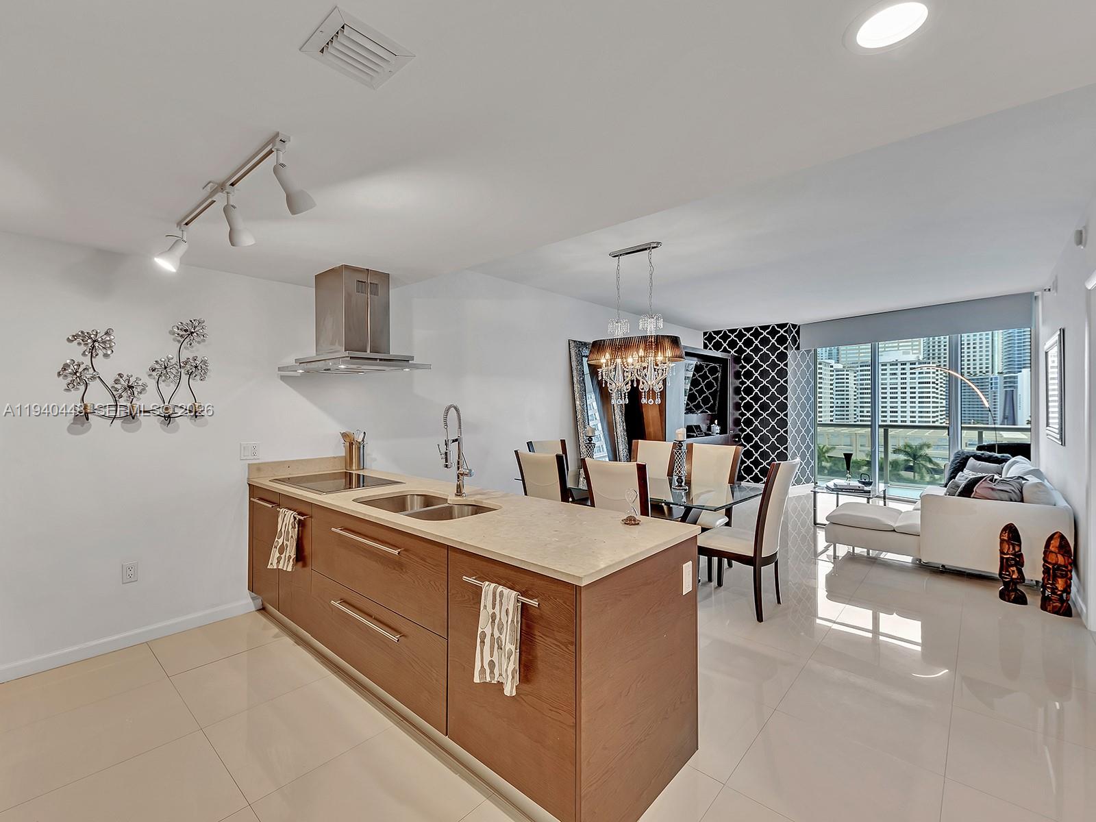 image Icon Brickell II8