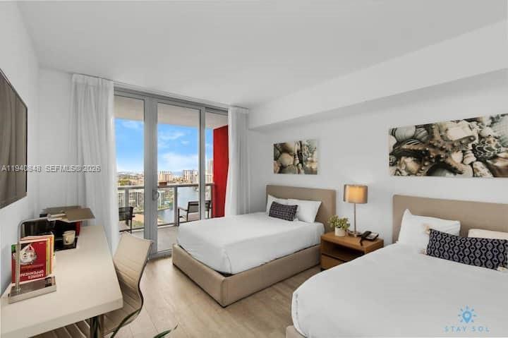 image Beachwalk Hotel & Residences11