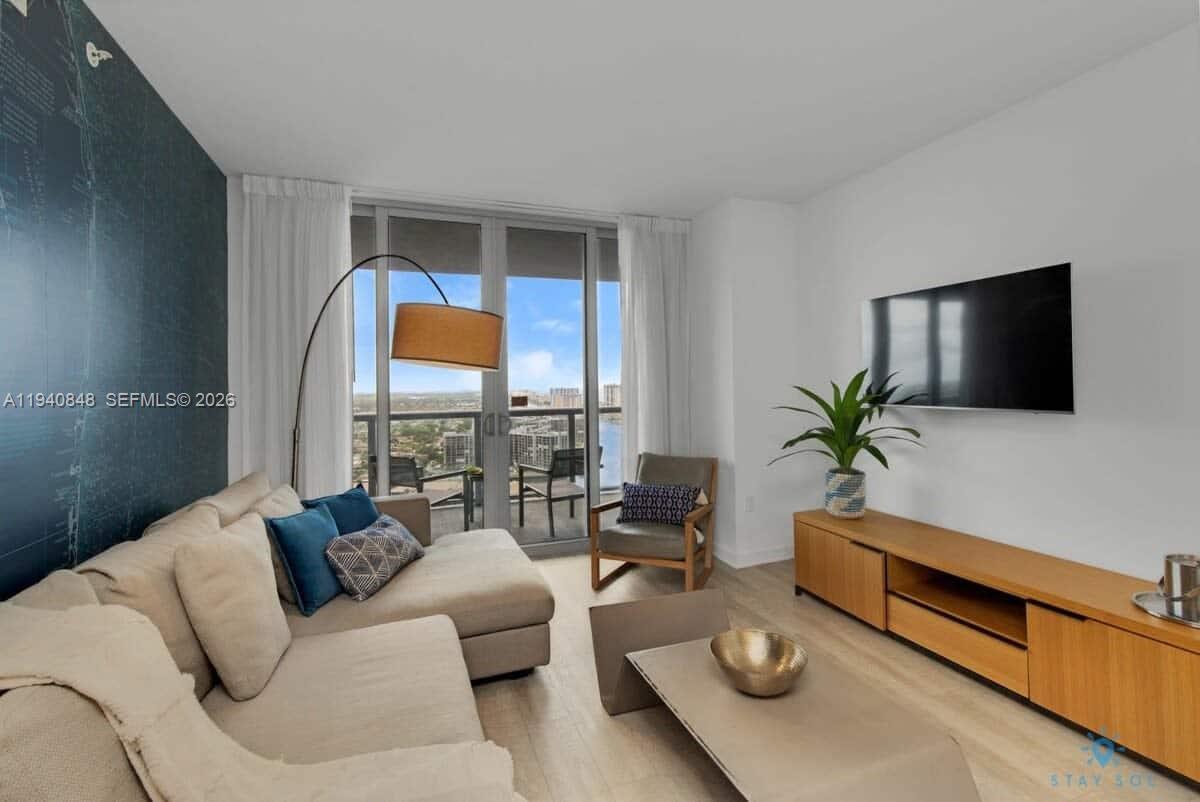 image Beachwalk Hotel & Residences21