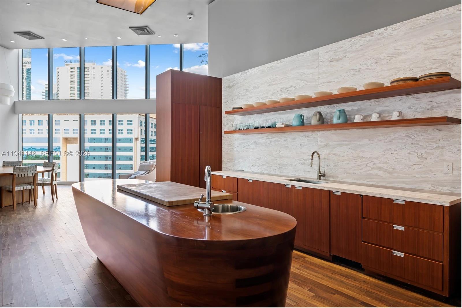 1300 Brickell Bay Dr Miami, FL 33131