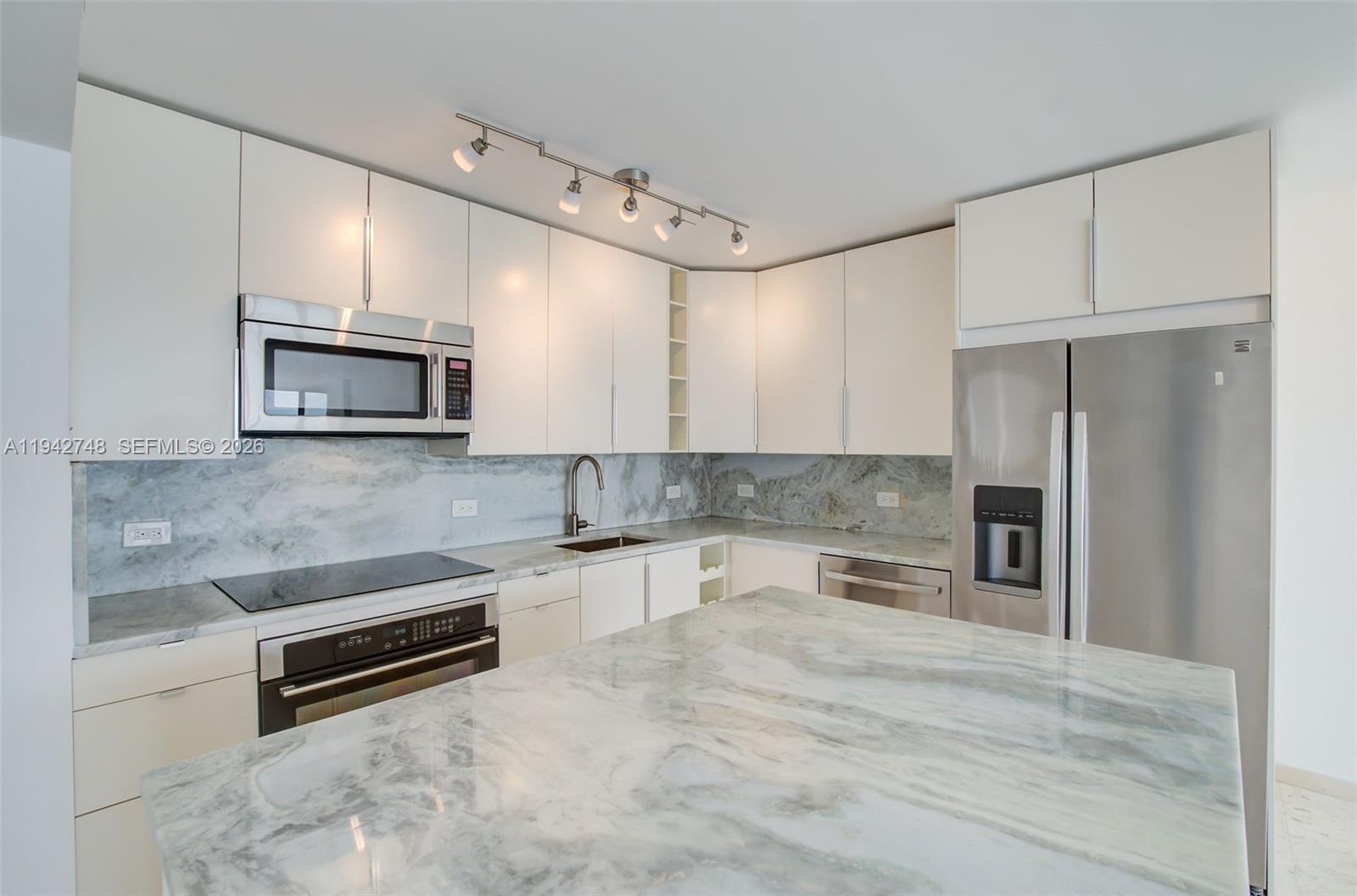 5 Island Ave #15E Miami Beach, FL 33139