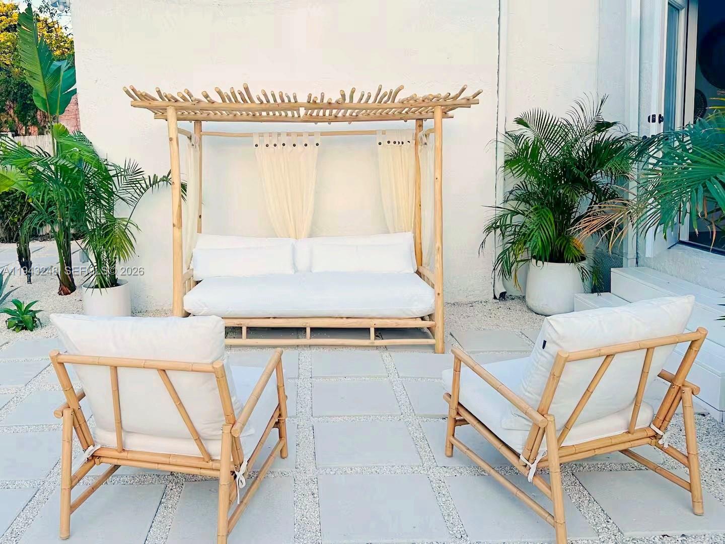 745 NW 47th Ter Miami, FL 33127