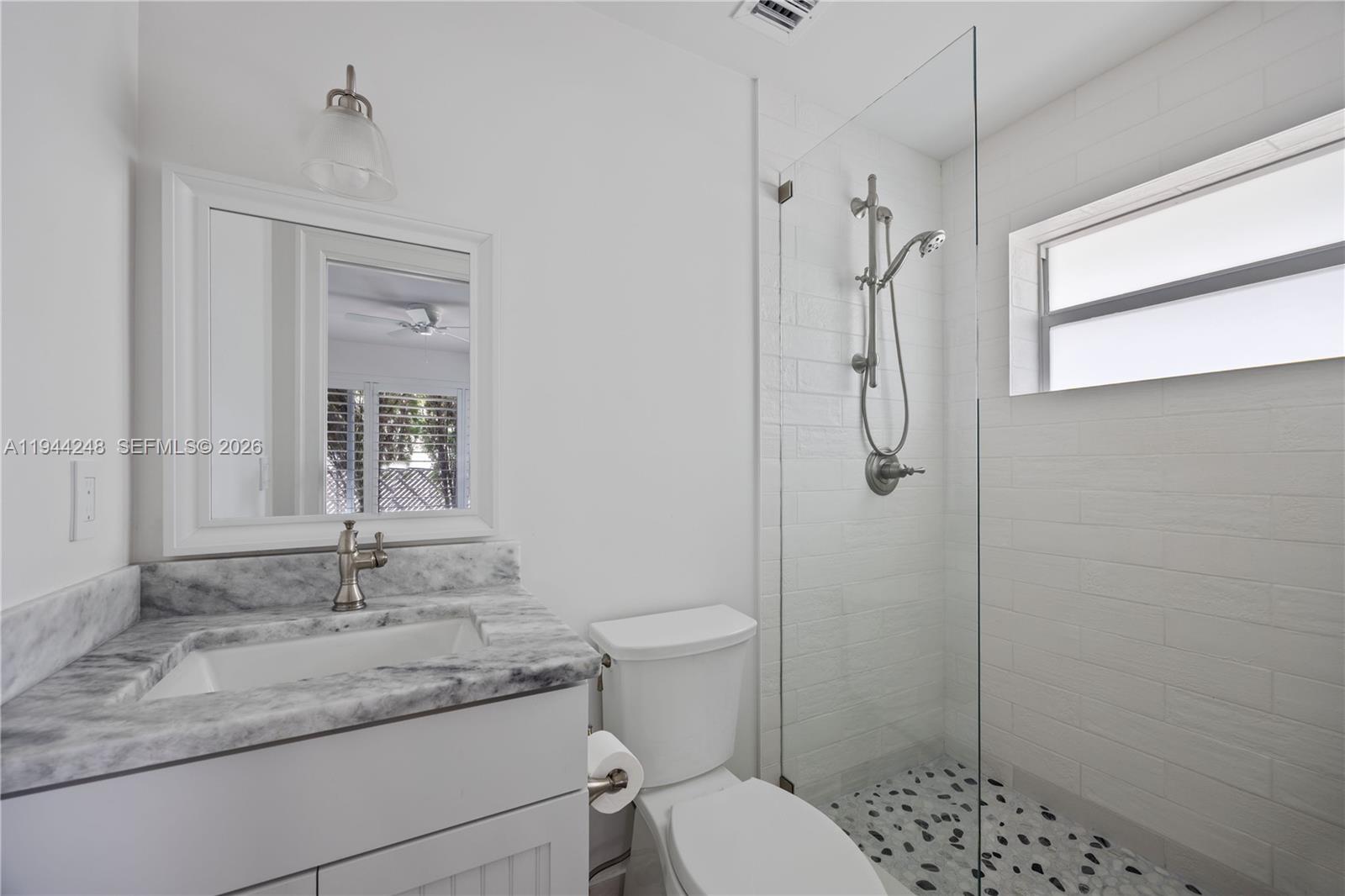 2530 NE 48th St Lighthouse Point, FL 33064