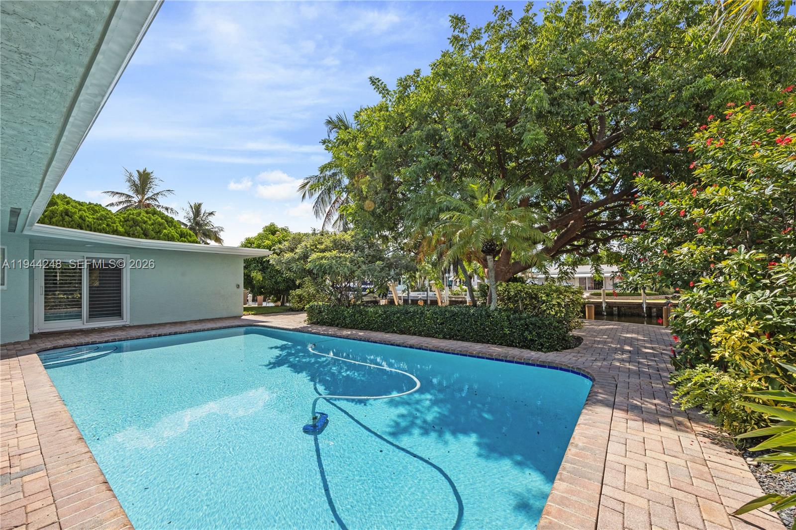 2530 NE 48th St Lighthouse Point, FL 33064