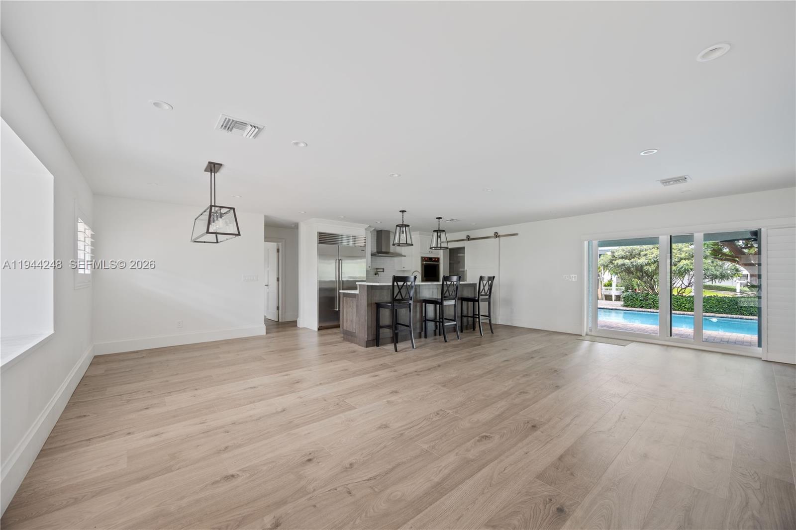 2530 NE 48th St Lighthouse Point, FL 33064