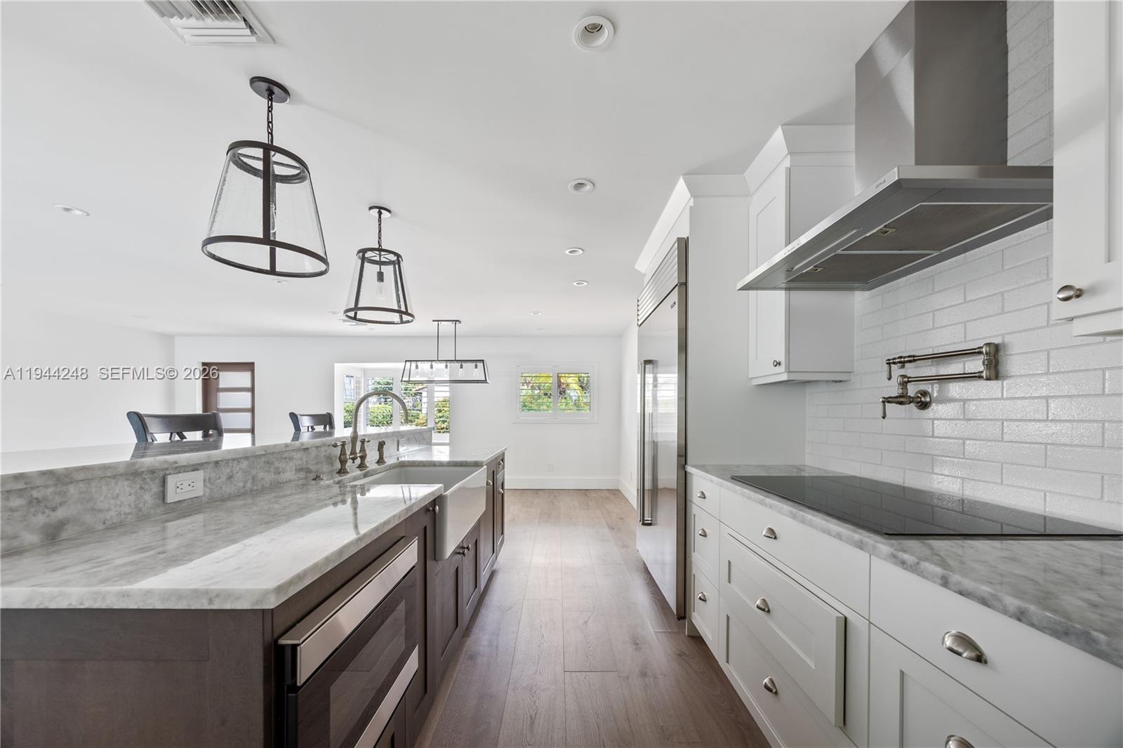 2530 NE 48th St Lighthouse Point, FL 33064