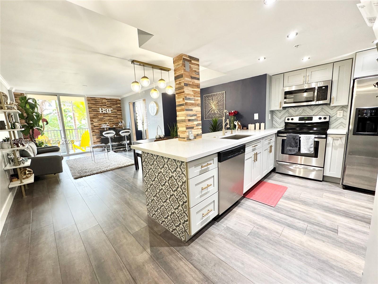 520 SE 5th Ave #2213