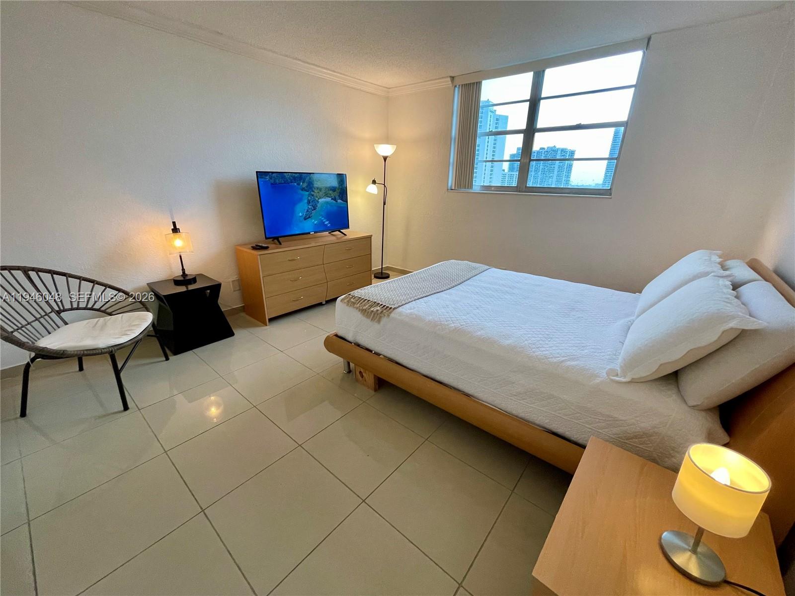 19390 Collins Ave #1405 Sunny Isles Beach, FL 33160