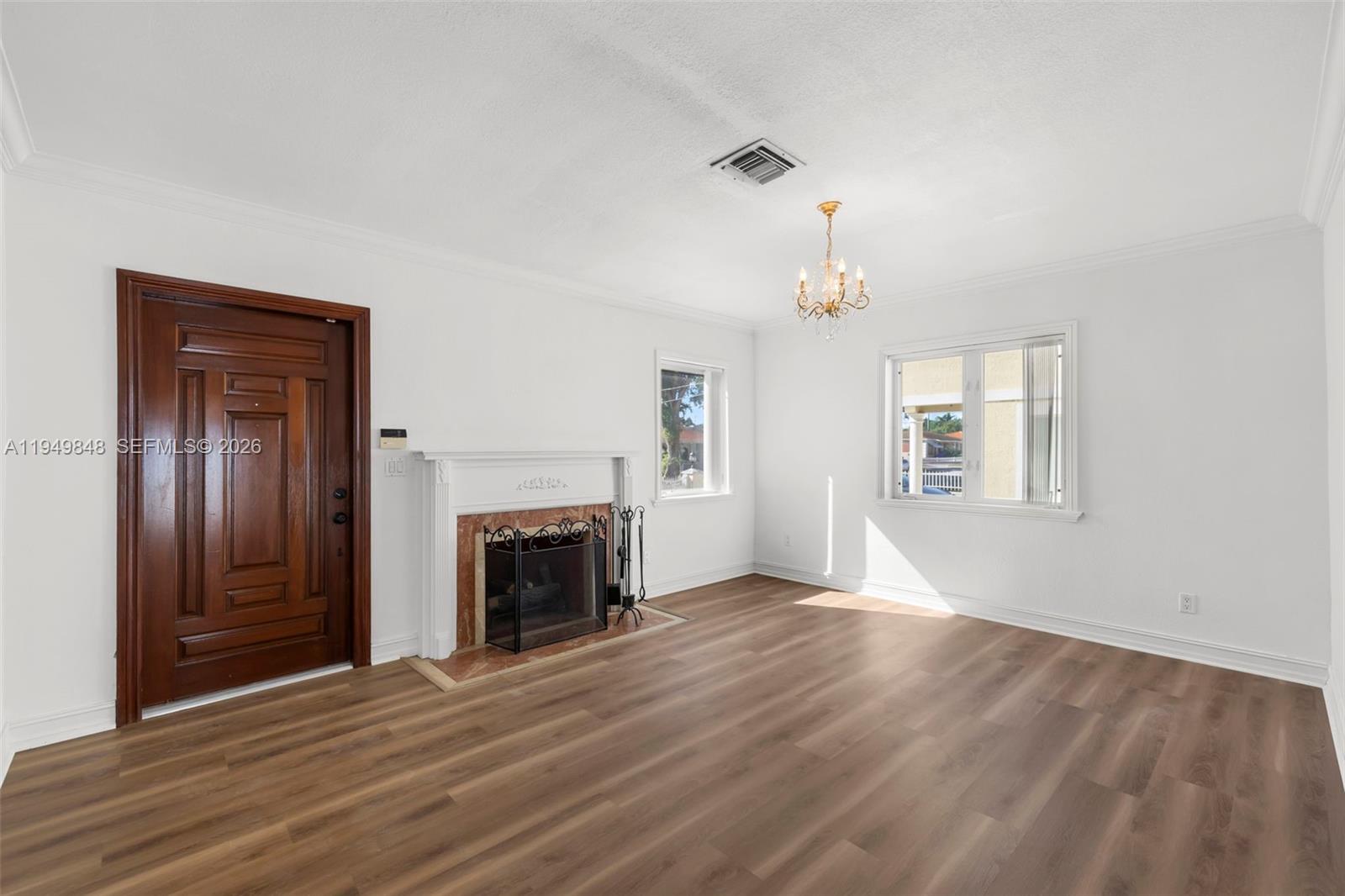 3411 SW 27th St #3411