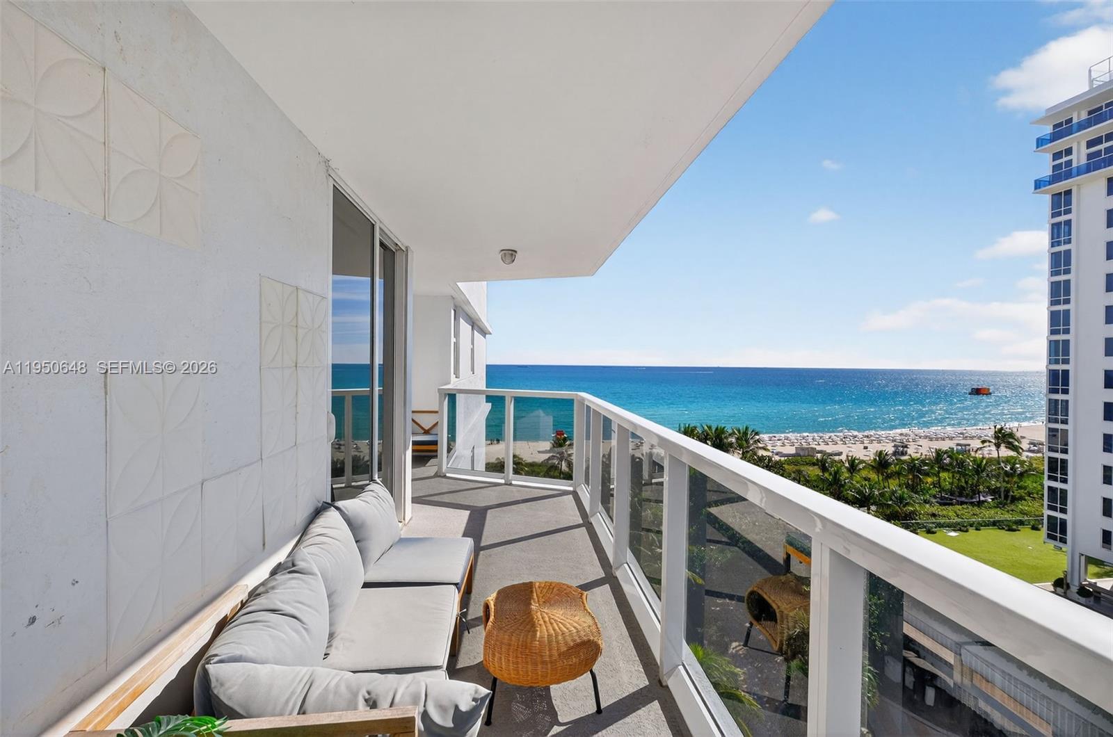 2401 Collins Ave #1103 Miami Beach, FL 33140