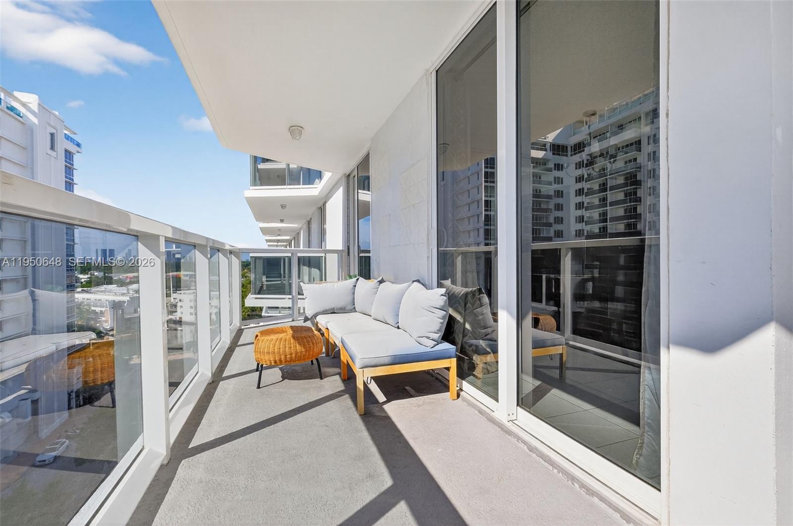 2401 Collins Ave #1103 Miami Beach, FL 33140