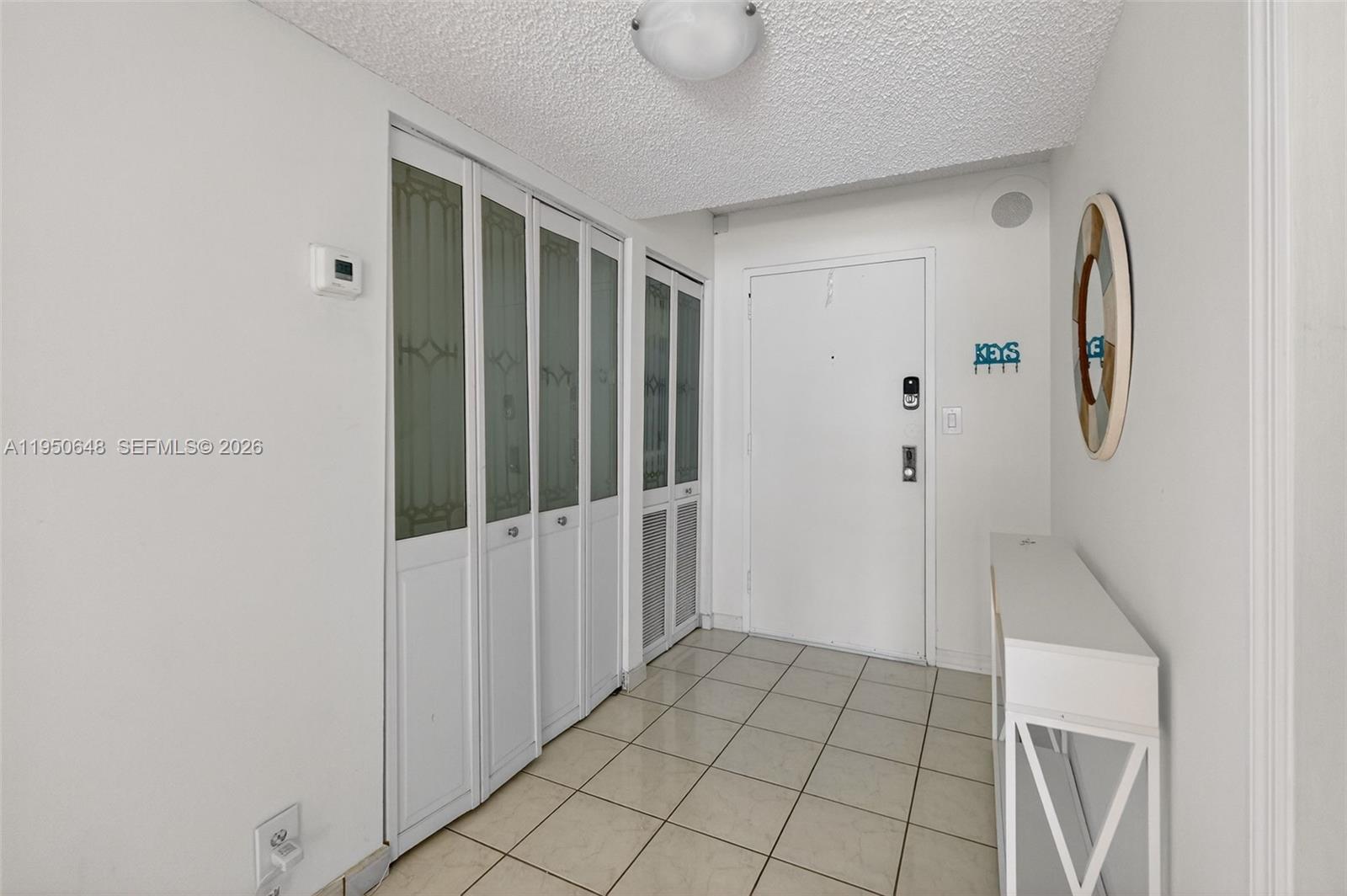 2401 Collins Ave #1103 Miami Beach, FL 33140