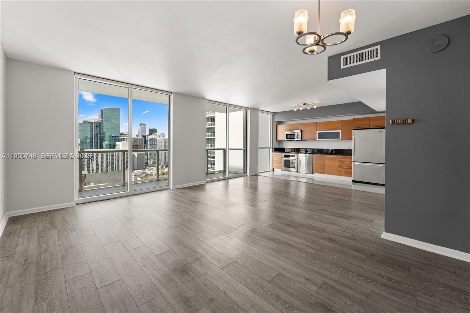 image Vizcayne North6