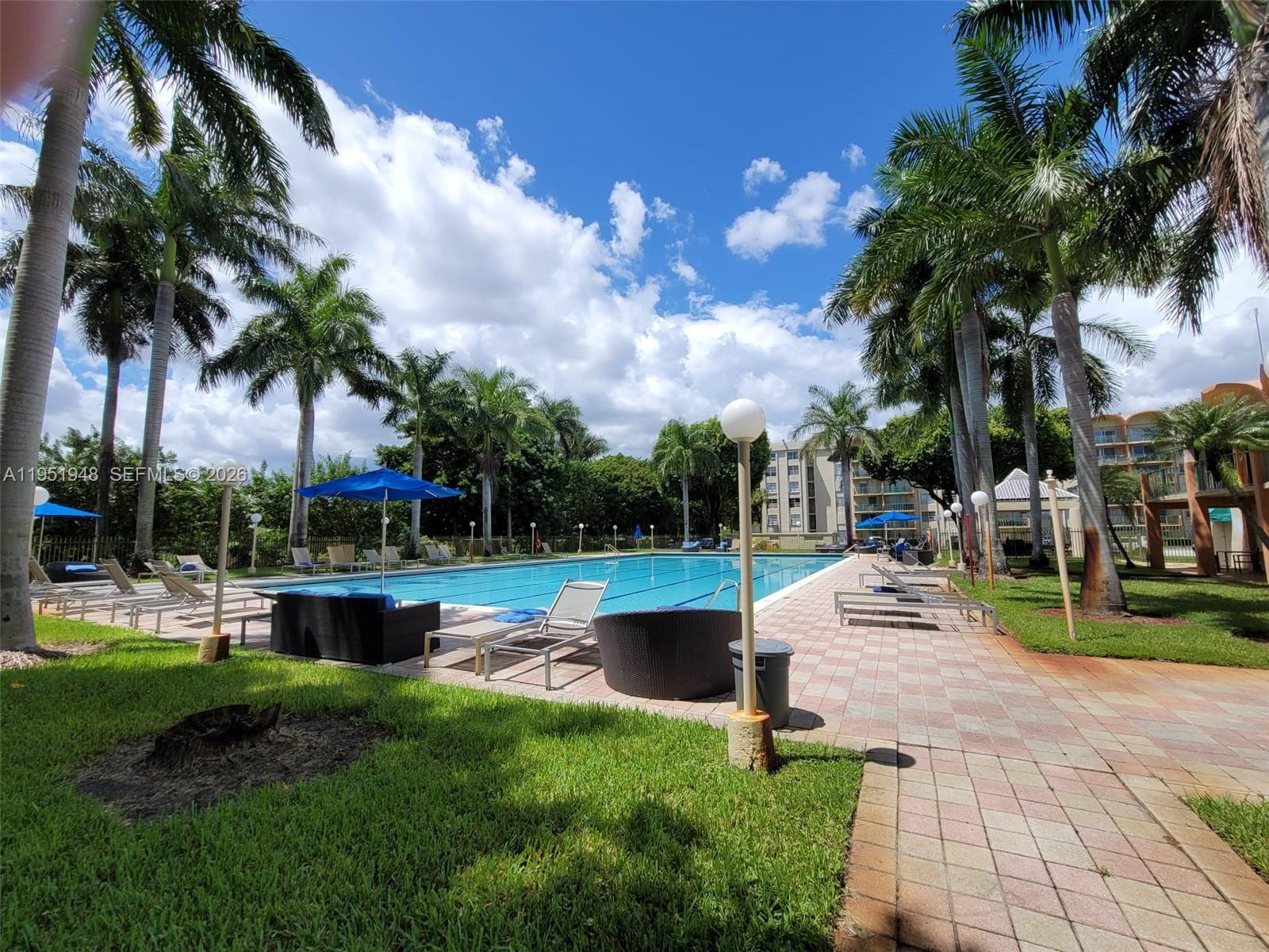 9320 Fontainebleau Blvd #510 Miami, FL 33172