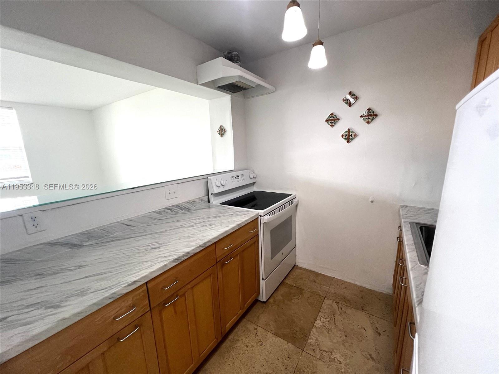 1800 79th St Cswy #A305 North Bay Village, FL 33141