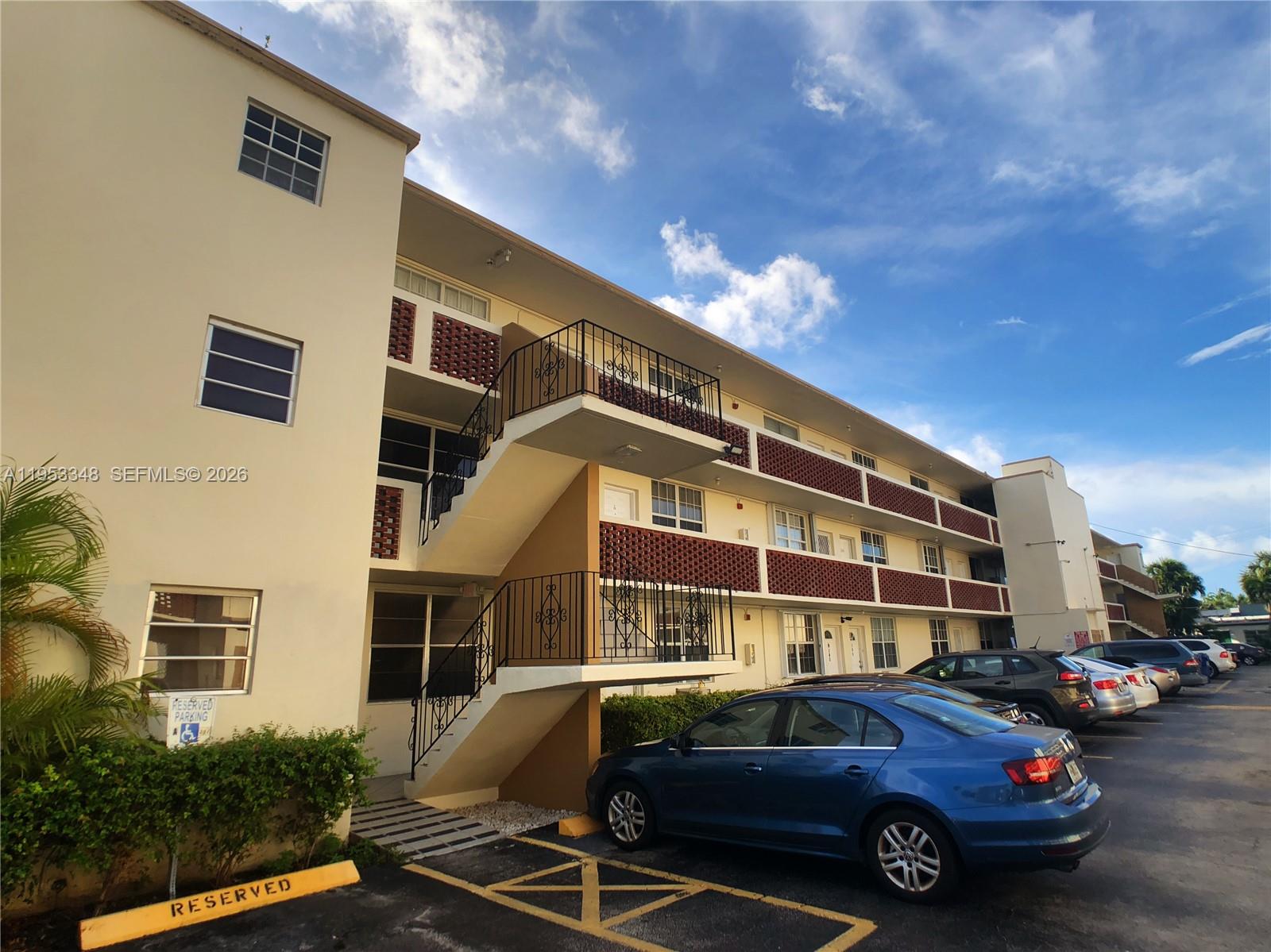 1800 79th St Cswy #A305 North Bay Village, FL 33141