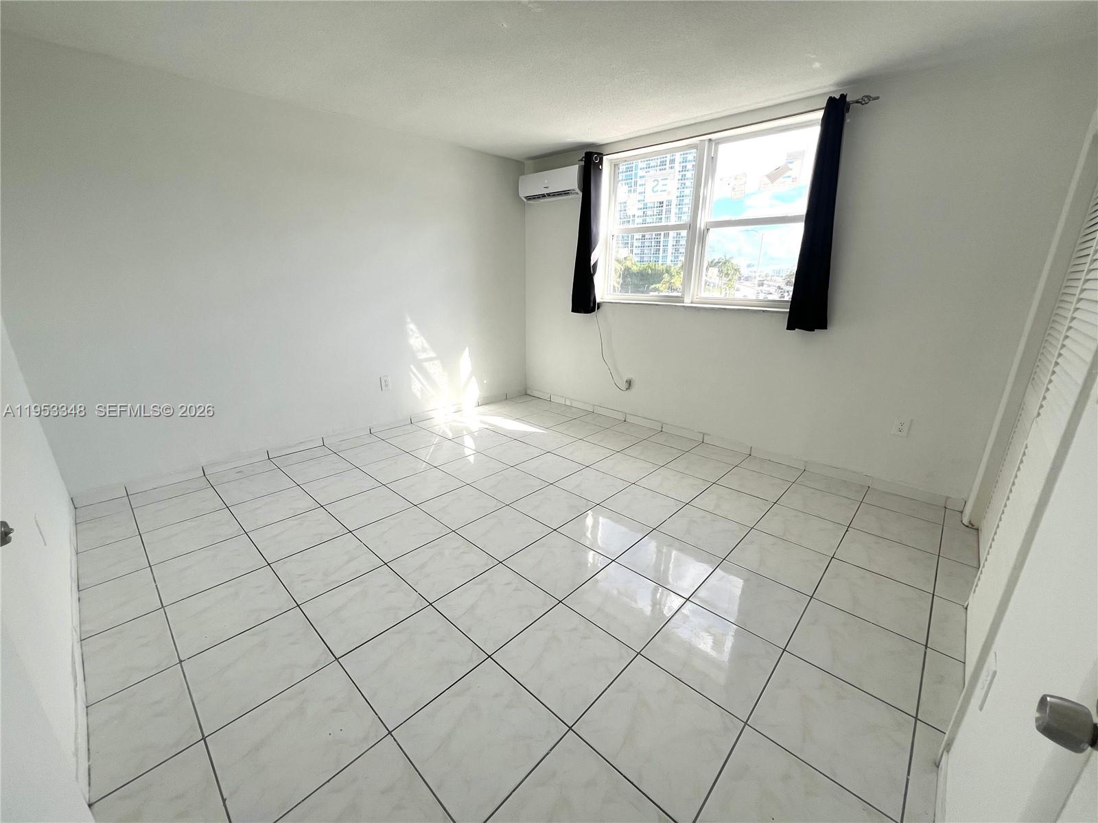 1800 79th St Cswy #A305 North Bay Village, FL 33141