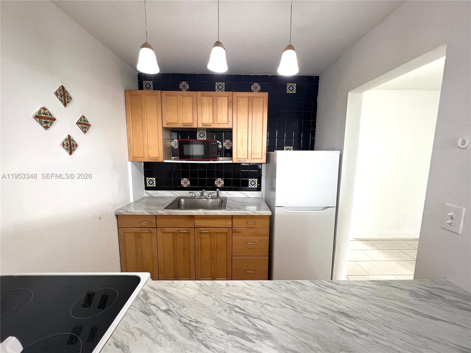 1800 79th St Cswy #A305 North Bay Village, FL 33141