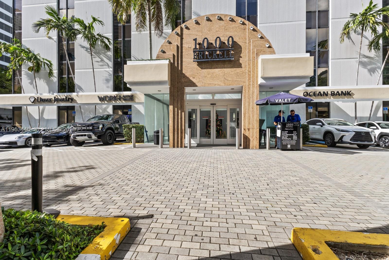 1000 Brickell Ave #11E