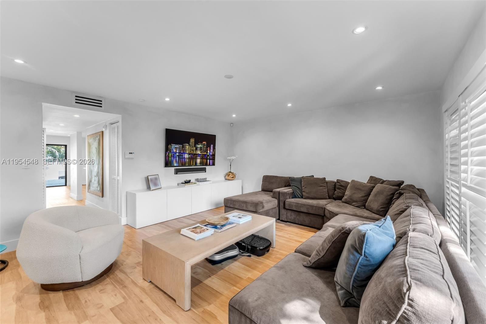 6611 SW 72nd St #38 South Miami, FL 33143