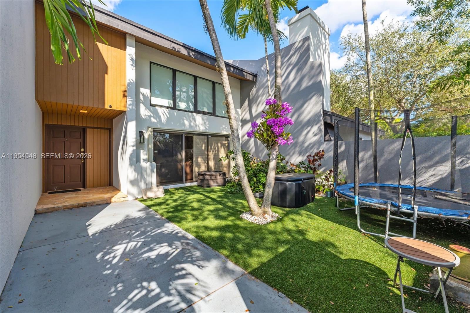 6611 SW 72nd St #38 South Miami, FL 33143