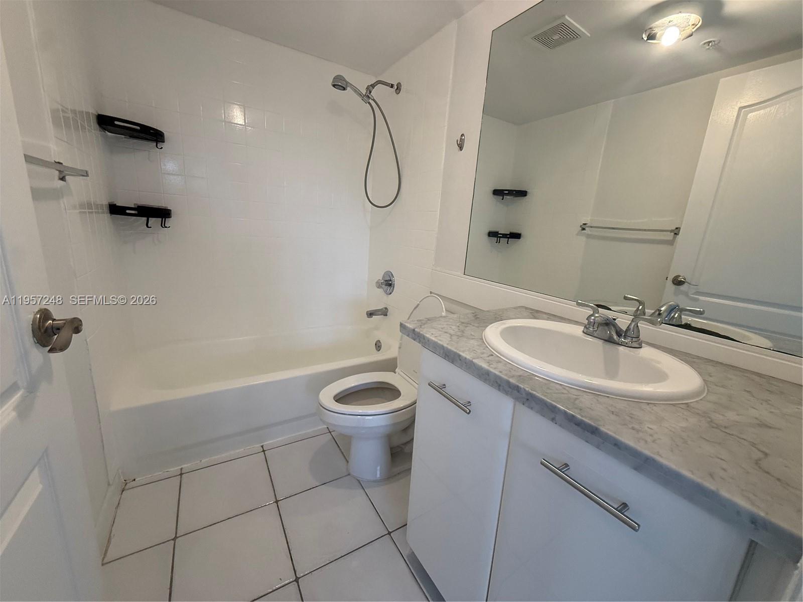 3052 SW 27th Ave #301 Miami, FL 33133