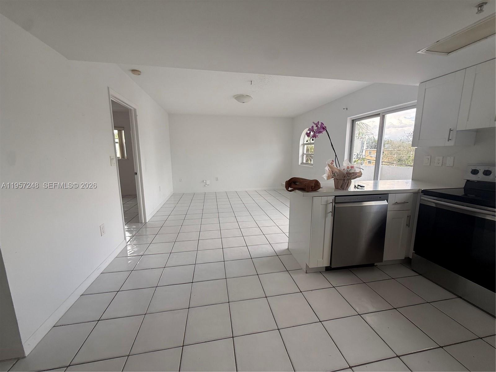 3052 SW 27th Ave #301 Miami, FL 33133