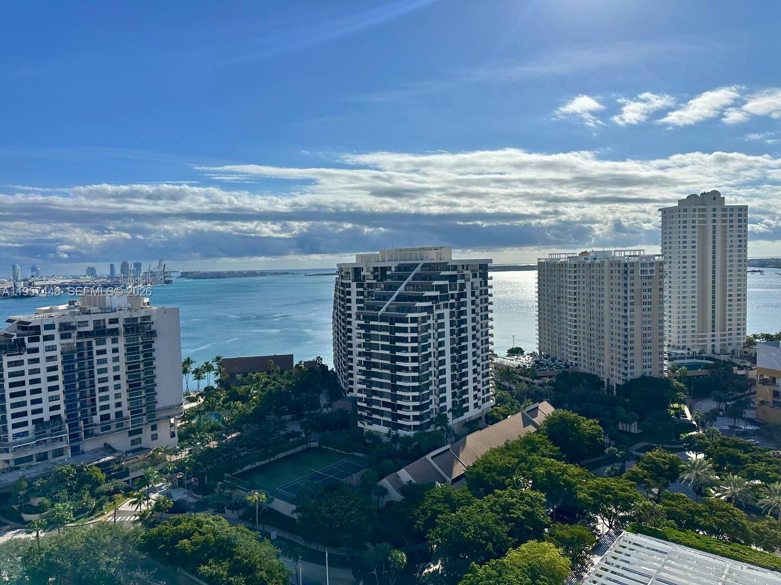 image Courvoisier Courts12