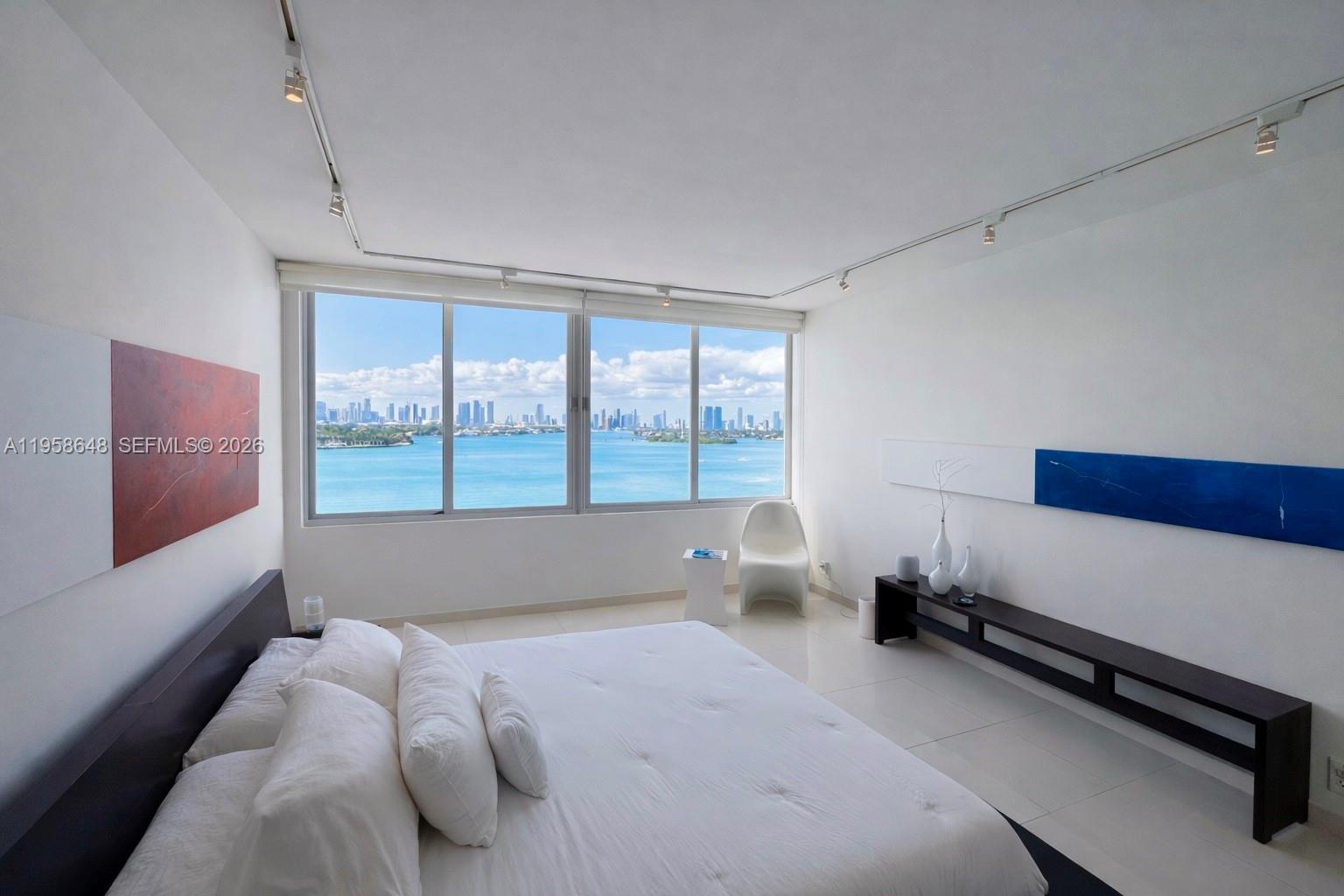 image Mirador 1000 (South Tower)19