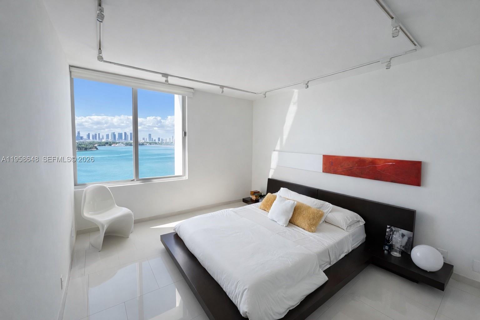 image Mirador 1000 (South Tower)25