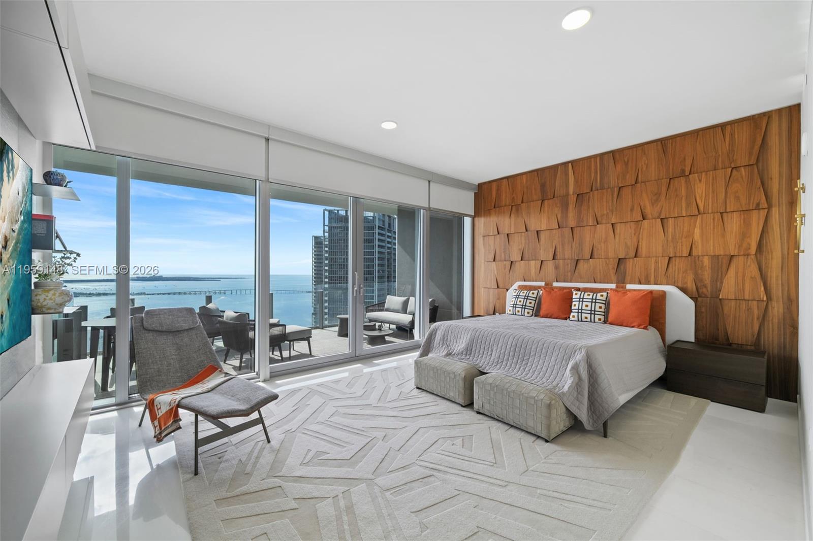 300 Biscayne Blvd Way #4602 Miami, FL 33131