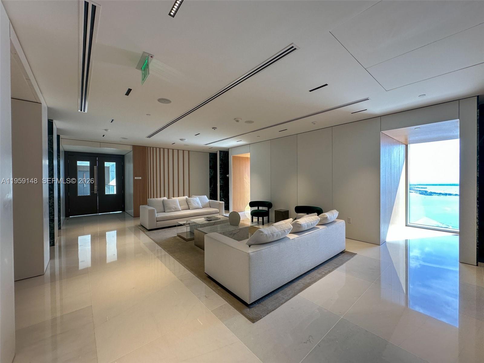 300 Biscayne Blvd Way #4602 Miami, FL 33131