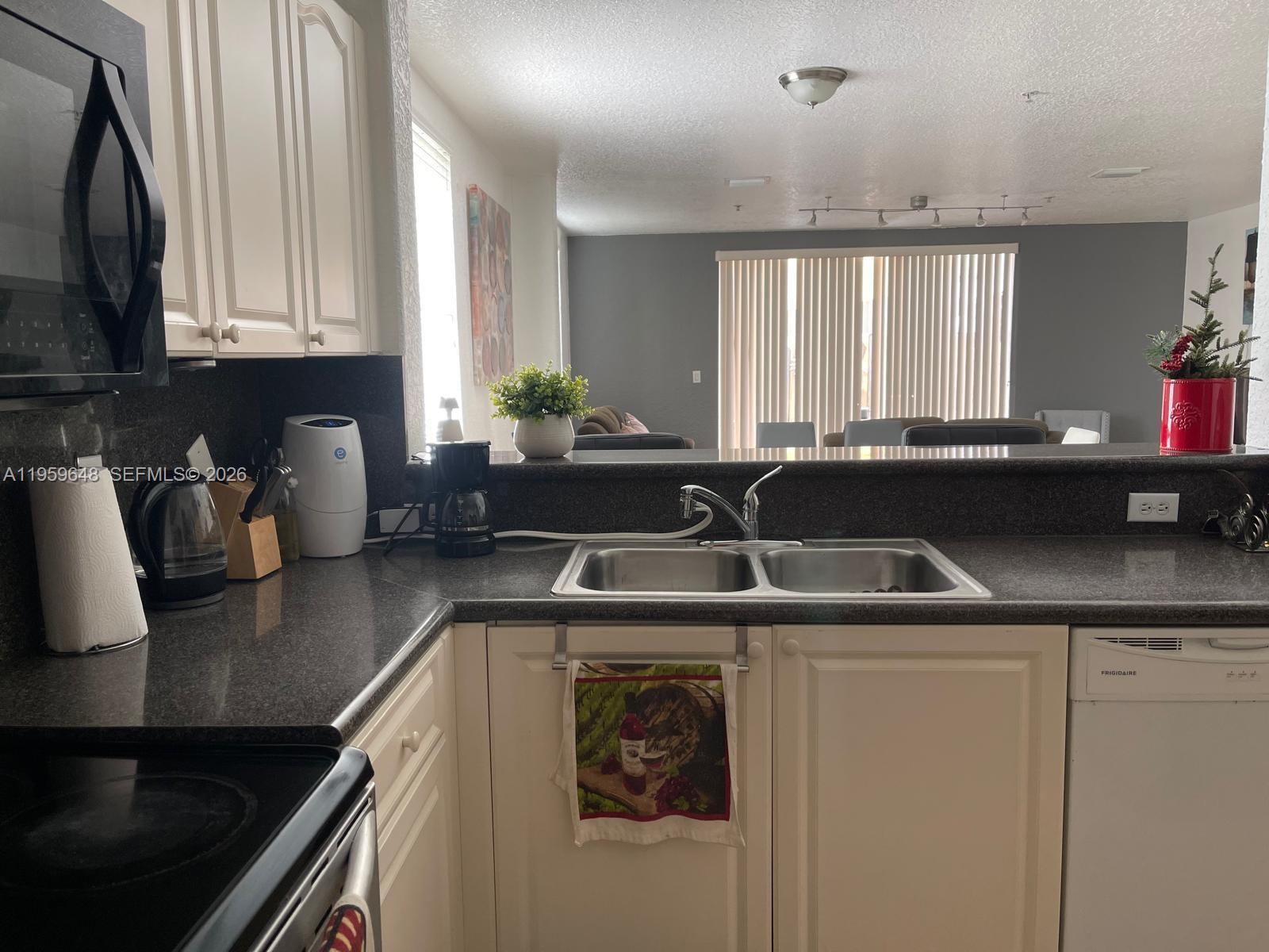 8123 W 36th Ave #1 Hialeah, FL 33018