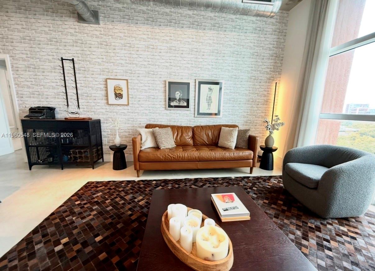 image Cite on the Bay West12