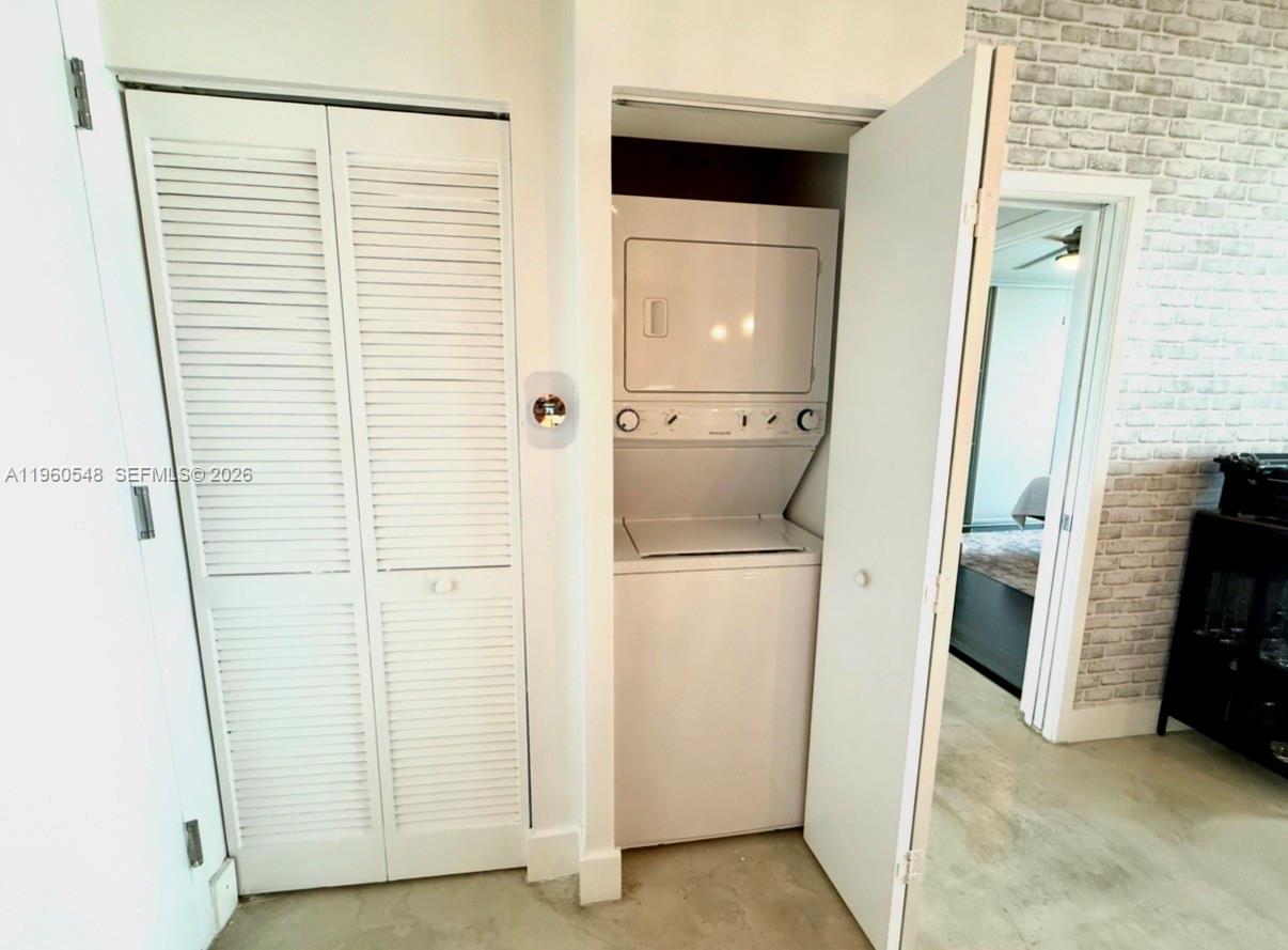 image Cite on the Bay West14