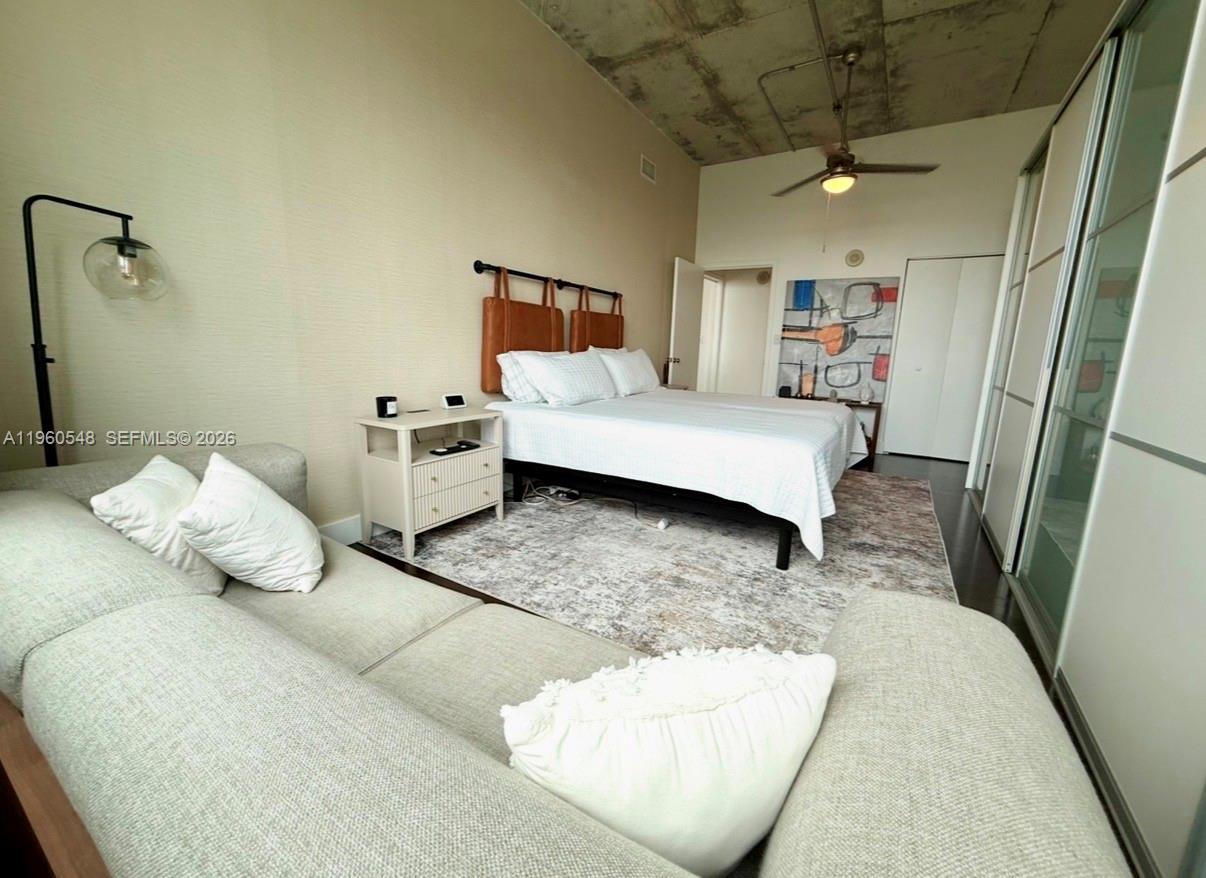 image Cite on the Bay West21