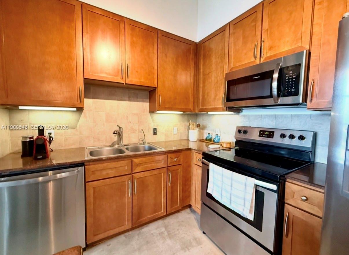 image Cite on the Bay West5