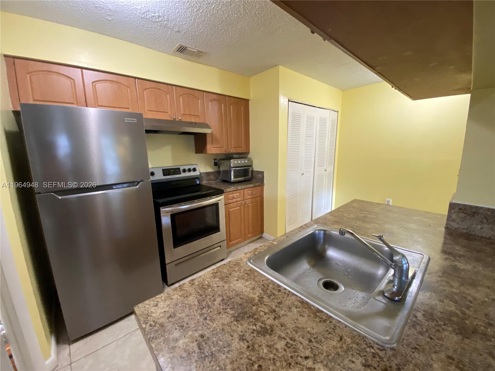 17500 NW 67th Ct #E-19 Hialeah, FL 33015