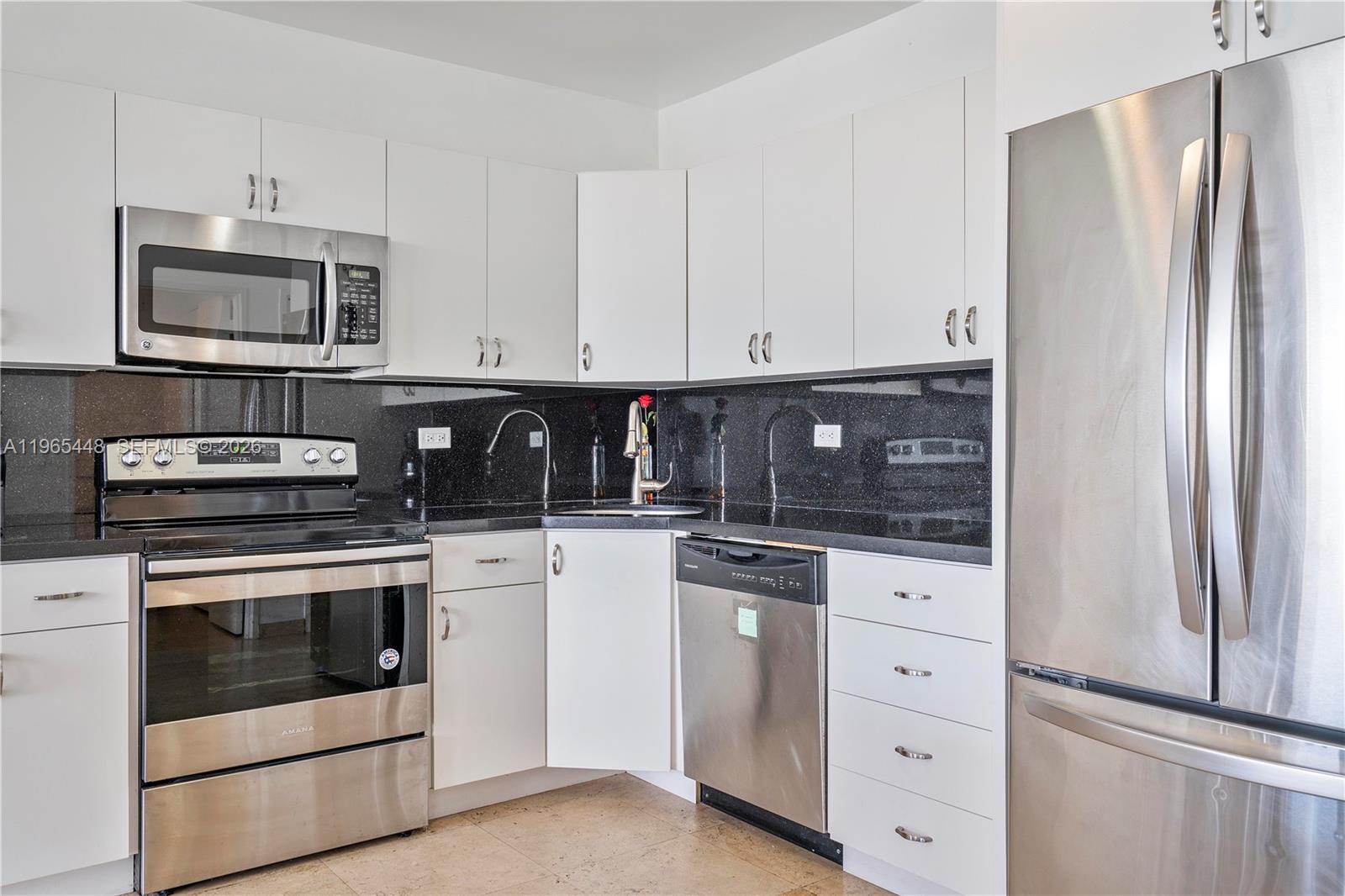 5601 Collins Ave #423 Miami Beach, FL 33140