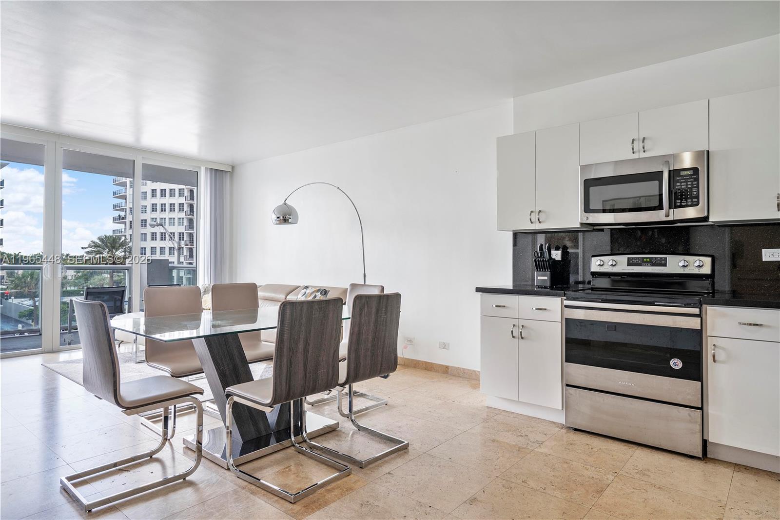 5601 Collins Ave #423 Miami Beach, FL 33140