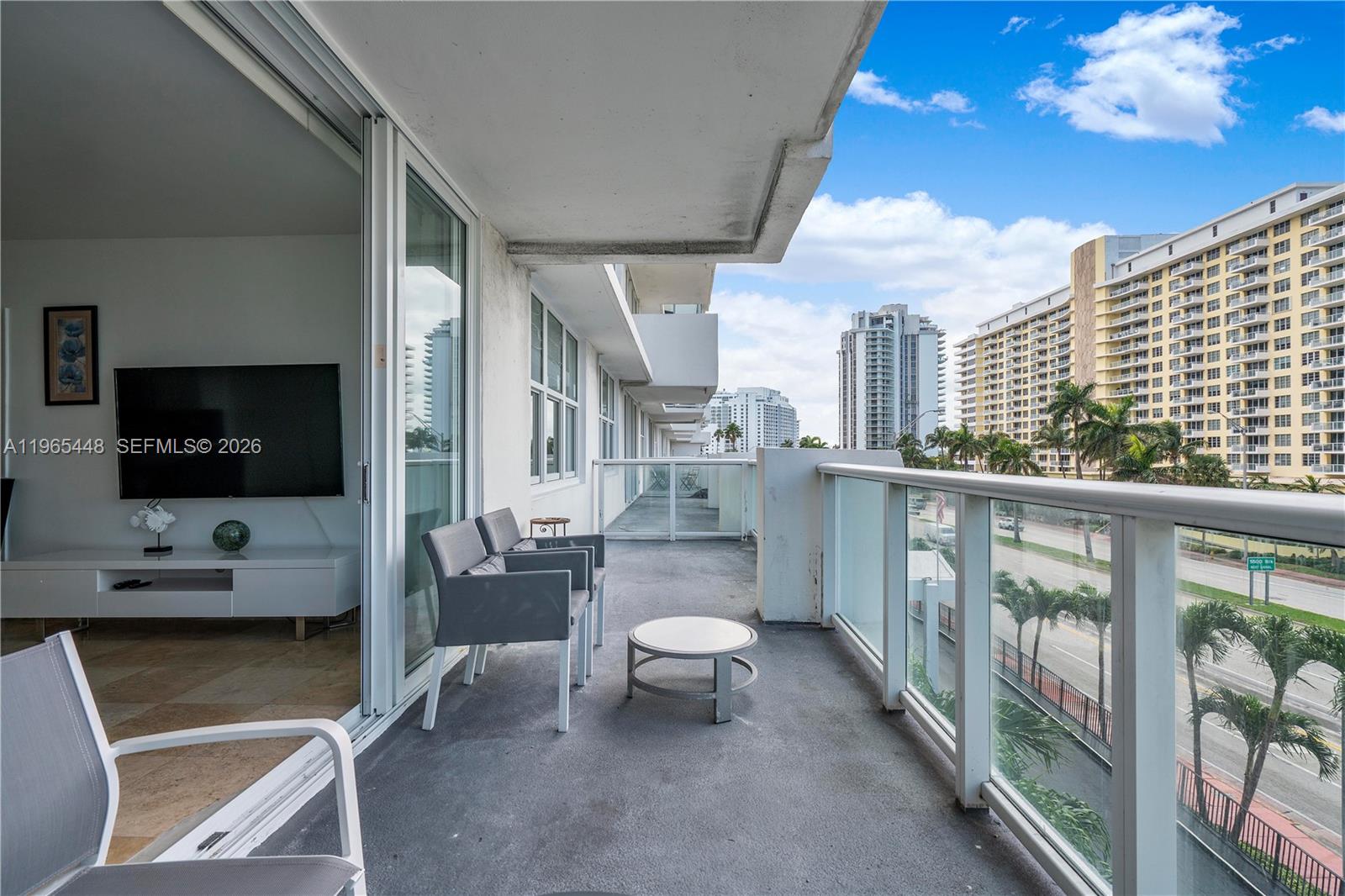 5601 Collins Ave #423 Miami Beach, FL 33140