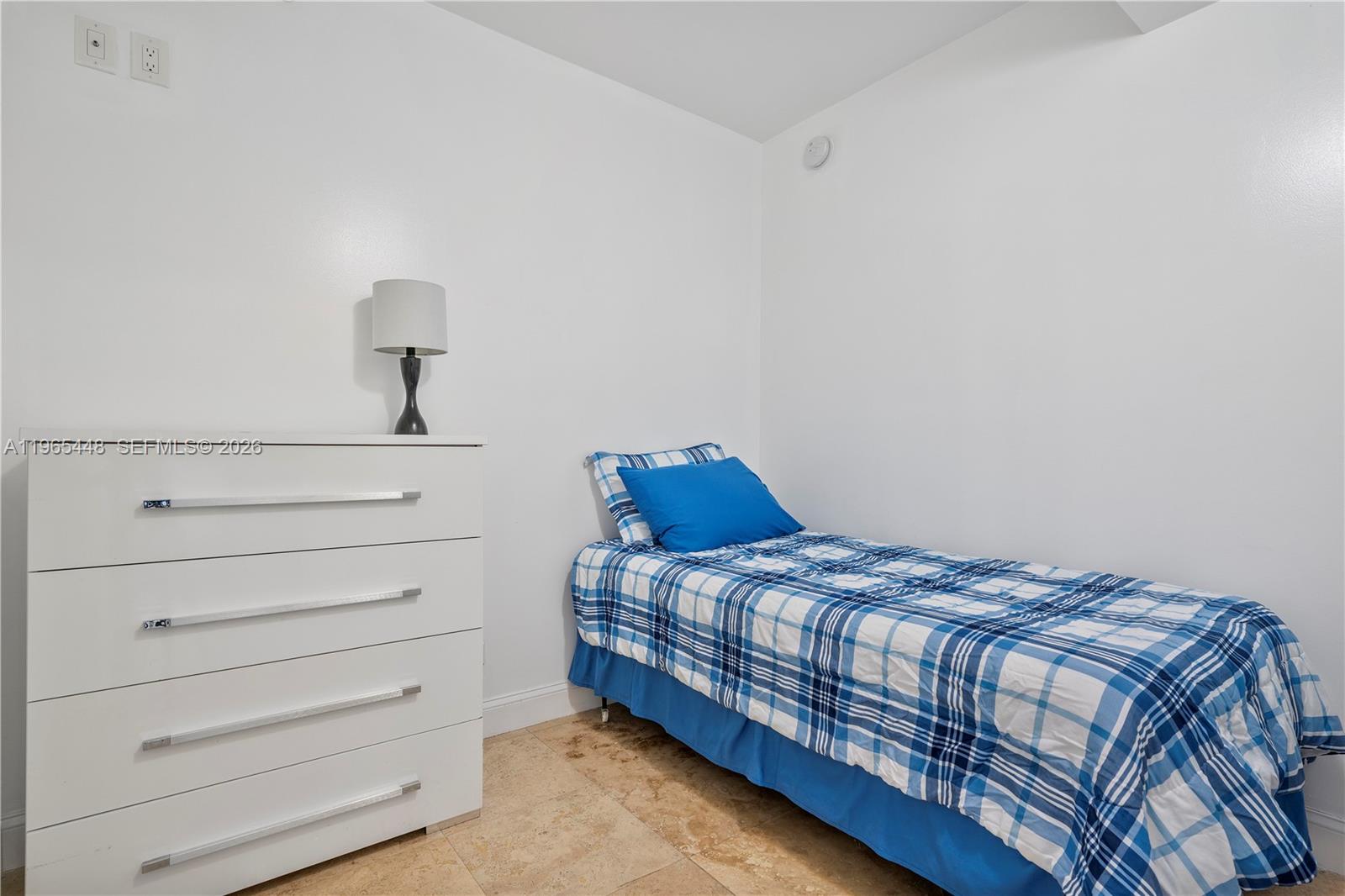 5601 Collins Ave #423 Miami Beach, FL 33140