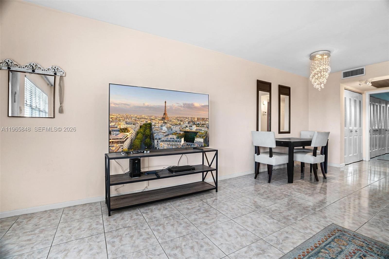 408 Southampton A #408 West Palm Beach, FL 33417