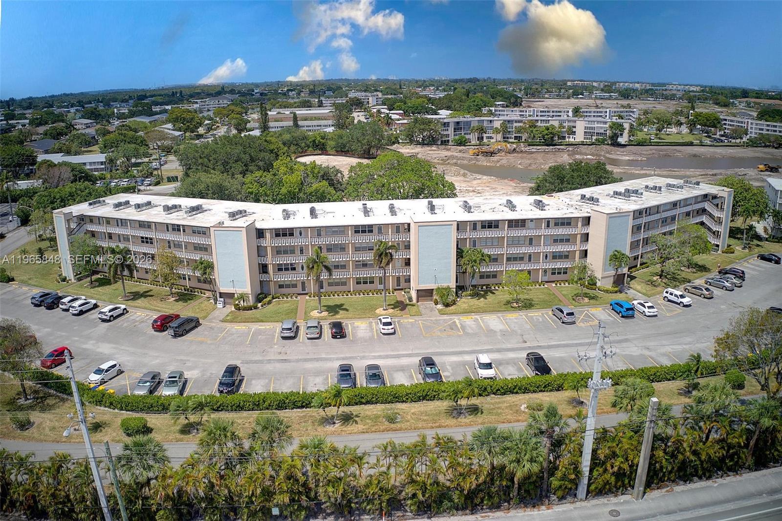 408 Southampton A #408 West Palm Beach, FL 33417
