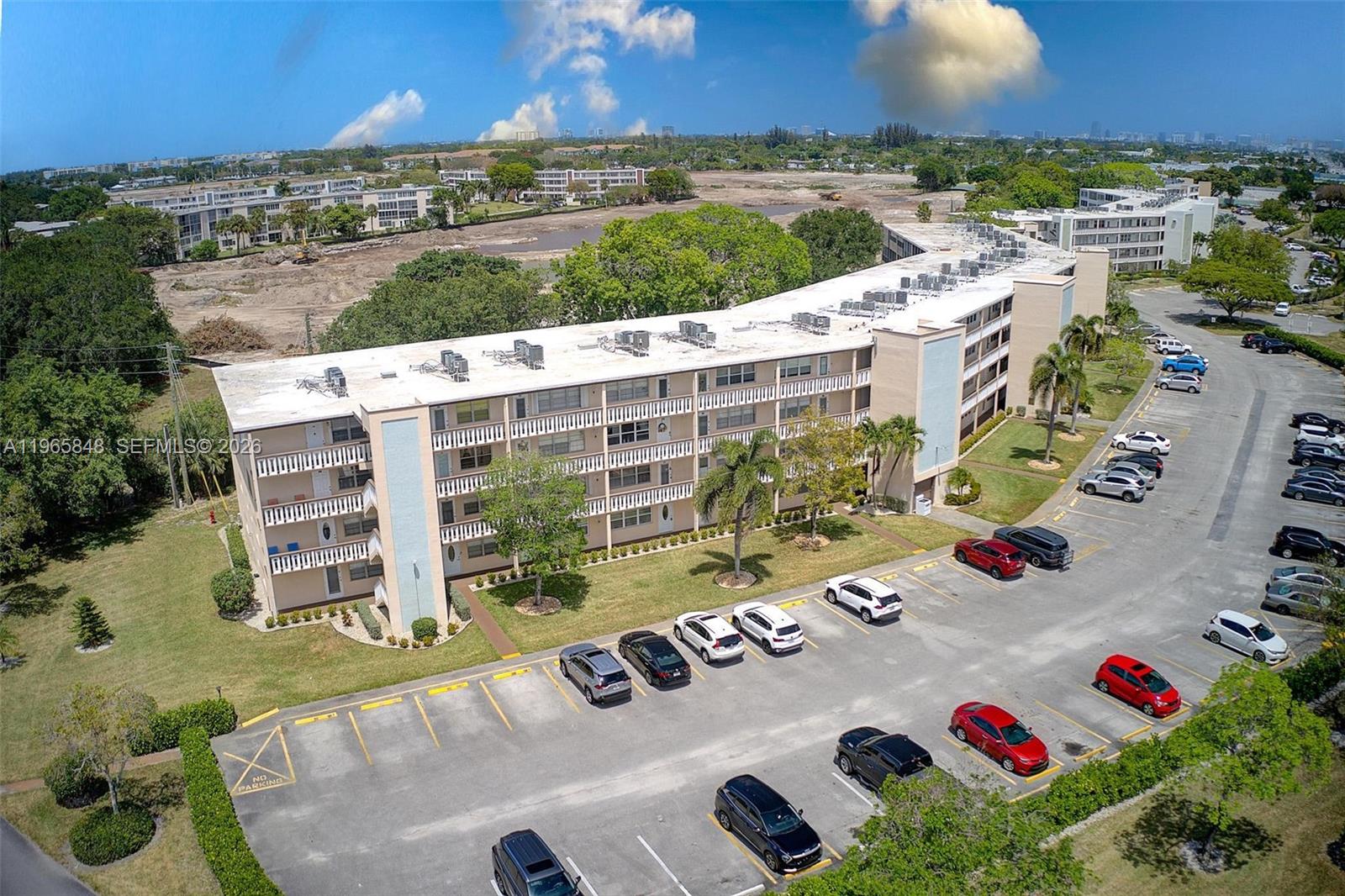 408 Southampton A #408 West Palm Beach, FL 33417